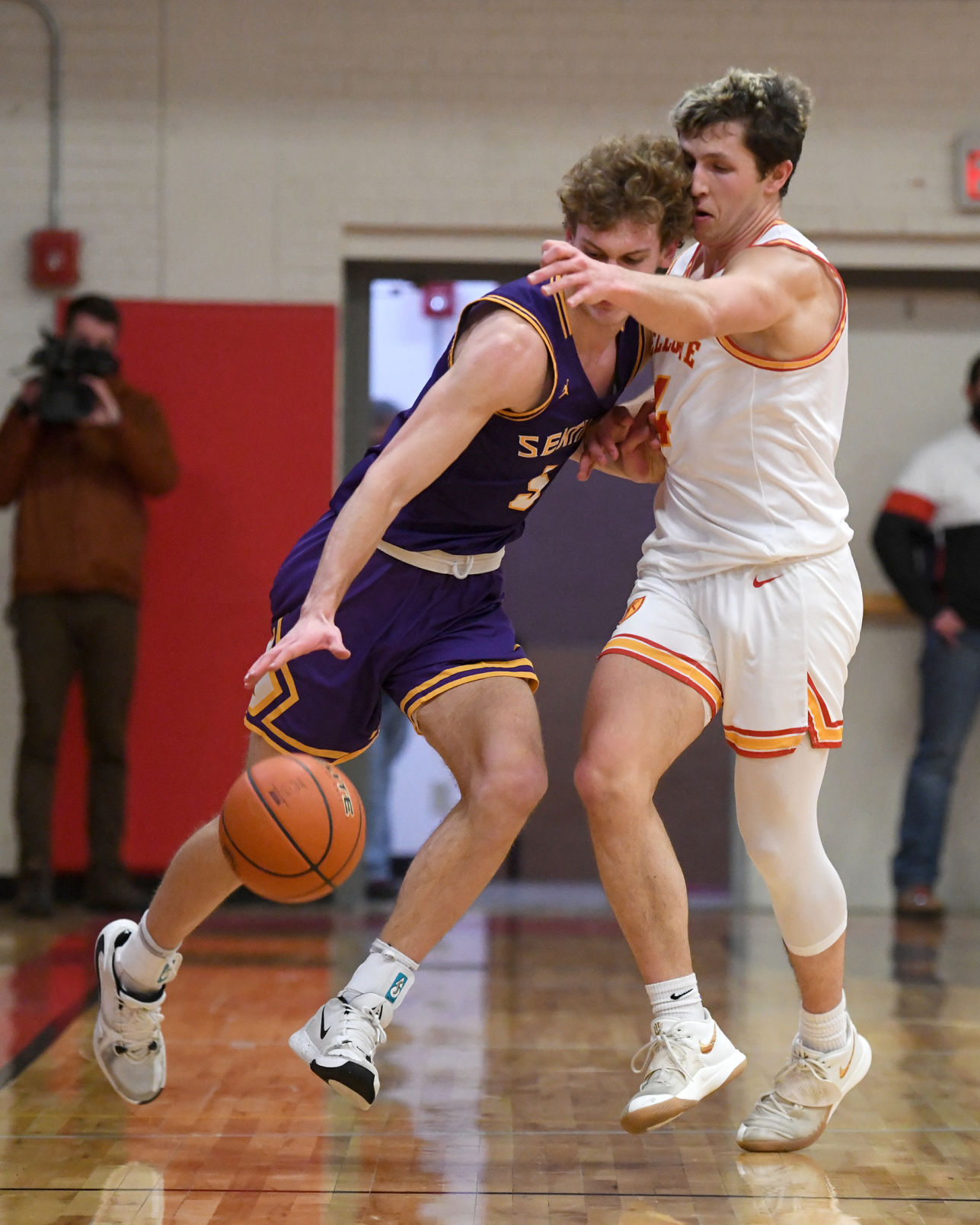 Hellgate vs. Sentinel basketball 21